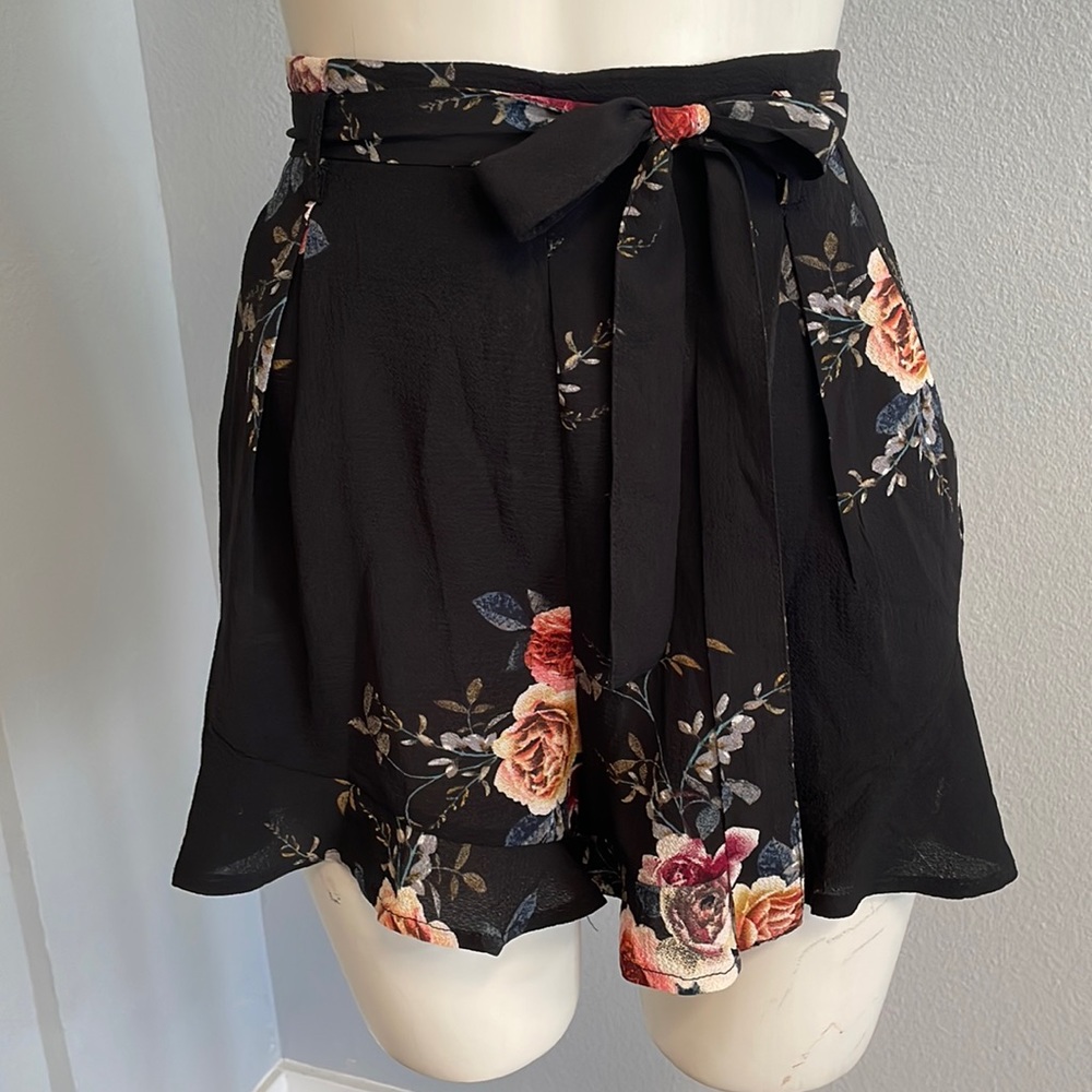 NEW Floral High Waist Shorts with Belt tie